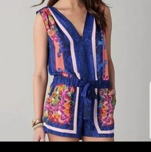 BCBGMAXAZRIA Vance V-Neck Blue Floral Romper